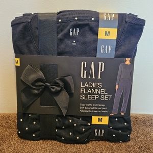 Gap Ladies Flannel Sleep Set Midnight Size Medium Sam's Club Pajamas
